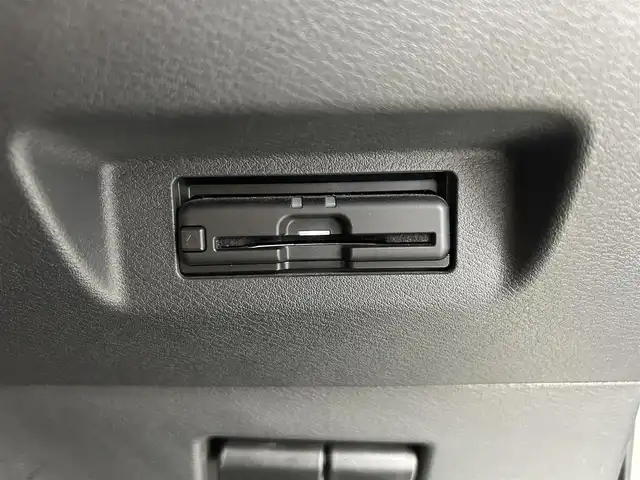 日産 キックス X ツートーンインテリアED 三重県 2021(令3)年 4.7万km ブリリアントホワイトパール/ピュアブラック 2トーン /禁煙車//純正9インチナビ//全方位カメラ//シートヒーター//デジタルインナーミラー//プロパイロット//レーダークルーズコントロール//オートハイビーム//ETC//ステアリングスイッチ//コーナーセンサー