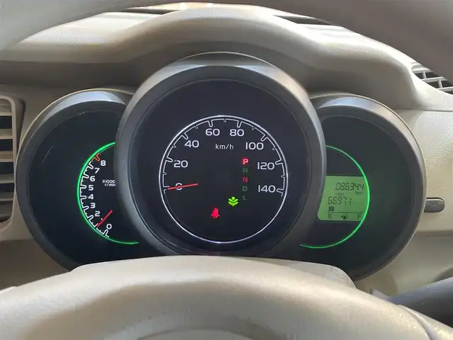 ホンダ Ｎ ＢＯＸ G 岩手県 2015(平27)年 8.7万km プレミアムホワイトパールⅡ ４WD/横滑り防止装置/アイドリングストップ/前席シートヒーター/ヒーテッドドアミラー/純正ナビ/Bluetoothオーディオ接続/ワンセグTV/ETC/ヒルスタートアシスト機能/フロントベンチシート/チップアップリアシート/オートエアコン/スマートキーシステム/ヘッドライトレベライザー/14インチアルミホイール/純正フロアマット