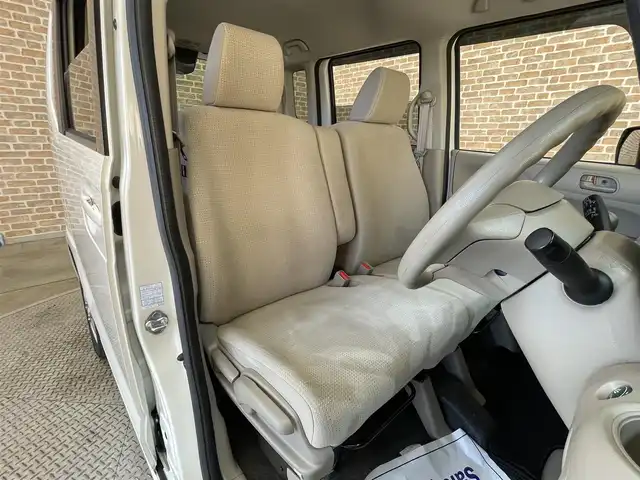 ホンダ Ｎ ＢＯＸ G 岩手県 2015(平27)年 8.7万km プレミアムホワイトパールⅡ ４WD/横滑り防止装置/アイドリングストップ/前席シートヒーター/ヒーテッドドアミラー/純正ナビ/Bluetoothオーディオ接続/ワンセグTV/ETC/ヒルスタートアシスト機能/フロントベンチシート/チップアップリアシート/オートエアコン/スマートキーシステム/ヘッドライトレベライザー/14インチアルミホイール/純正フロアマット