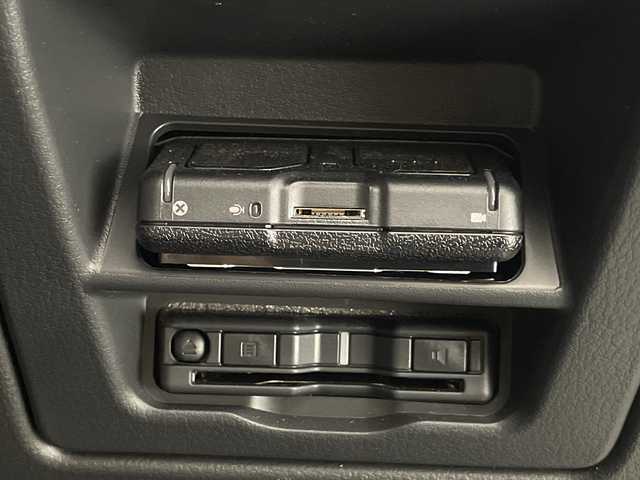 マツダ ＣＸ－６０ XD Lパッケージ 宮崎県 2023(令5)年 3.3万km ロジウムホワイトプレミアムメタリック 禁煙車/衝突被害軽減ブレーキ/純正12.3型ディスプレイオーディオ/（スマホ連携/USB/Bluetooth/FMAM）/純正バックカメラ/純正ドライブレコーダー/純正ETC/純正LEDオートライト/純正20インチアルミ/純正フロアマット/ホワイトレザーシート/全方位モニター/アダプティブクルーズコントロール/レーンディパーチャーアラート/ヘッドアップディスプレイ/クリアランスソナー/電子パーキング/オートホールド/前席パワーシート/シートヒーター/パワーチルトステアリング/ステアリングヒーター/パワーバックドア/デュアルオートエアコン/パドルシフト/本革巻ハンドル/スマートキー/プッシュエンジンスタート/スペアキー/新車時保証書/取扱い説明書