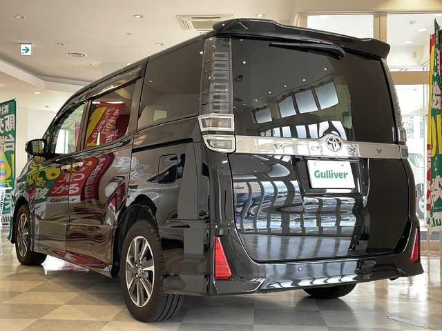 トヨタ ヴォクシー ZS 煌Ⅱ 福井県 2019(平31)年 6.9万km ブラック ALPINE7インチナビ/フルセグTV/バックモニター/ALPINEフリップダウンモニター/トヨタセーフティーセンス/クルーズコントロール/コーナーセンサー/前後ドライブレコーダー/ETC/両側パワースライドドア/LEDヘッドライト/オートライト/オートハイビーム/MTモード付AT/純正16インチAW/プッシュスタート/スマートキー/純正フロアマット