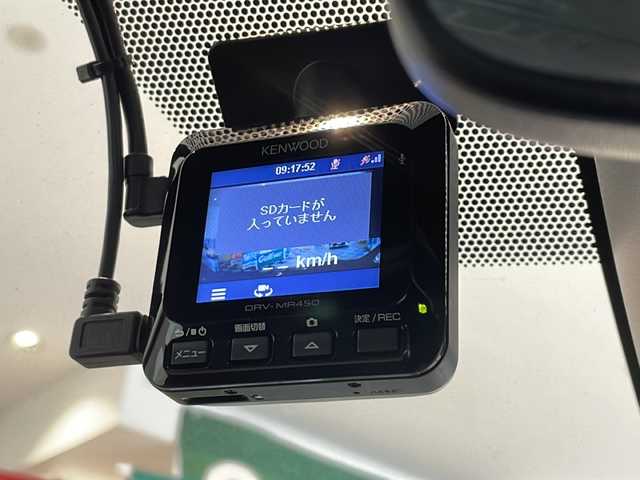 トヨタ ヴォクシー ZS 煌Ⅱ 福井県 2019(平31)年 6.9万km ブラック ALPINE7インチナビ/フルセグTV/バックモニター/ALPINEフリップダウンモニター/トヨタセーフティーセンス/クルーズコントロール/コーナーセンサー/前後ドライブレコーダー/ETC/両側パワースライドドア/LEDヘッドライト/オートライト/オートハイビーム/MTモード付AT/純正16インチAW/プッシュスタート/スマートキー/純正フロアマット