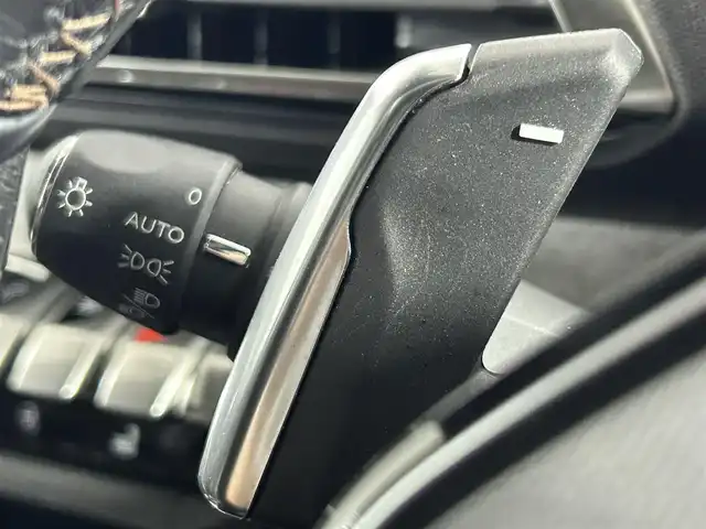 プジョー ５００８ GT ブルーHDi 佐賀県 2019(令1)年 7.7万km アマゾナイトグレー 純正9.2インチディプレイオーディオ/ＡＭ/ＦＭ/Bluetooth/サンルーフ/バック・フロントカメラ/クルーズコントロール(追従あり)/前後ドライブレコーダー/衝突被害軽減システム/ブラインドスポットモニター/レーンアシスト/パワーバックドア/パワーシート/シートメモリ/シートヒーター/ダウンヒルアシストコントロール/ルーフレール/ETC/LEDヘッドライト/フォグランプ/オートエアコン/盗難防止装置/横滑り防止装置/車線逸脱警報/オートライト/オートマチックハイビーム/スマートキー/スペアキー有/プッシュスタート/純正フロアマット/純正18インチアルミホイール	/パドルシフト/電子パーキング/ステアリングスイッチ/電動格納ミラー/コーナーセンサー