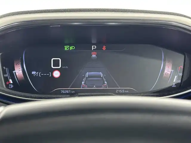 プジョー ５００８ GT ブルーHDi 佐賀県 2019(令1)年 7.7万km アマゾナイトグレー 純正9.2インチディプレイオーディオ/ＡＭ/ＦＭ/Bluetooth/サンルーフ/バック・フロントカメラ/クルーズコントロール(追従あり)/前後ドライブレコーダー/衝突被害軽減システム/ブラインドスポットモニター/レーンアシスト/パワーバックドア/パワーシート/シートメモリ/シートヒーター/ダウンヒルアシストコントロール/ルーフレール/ETC/LEDヘッドライト/フォグランプ/オートエアコン/盗難防止装置/横滑り防止装置/車線逸脱警報/オートライト/オートマチックハイビーム/スマートキー/スペアキー有/プッシュスタート/純正フロアマット/純正18インチアルミホイール	/パドルシフト/電子パーキング/ステアリングスイッチ/電動格納ミラー/コーナーセンサー