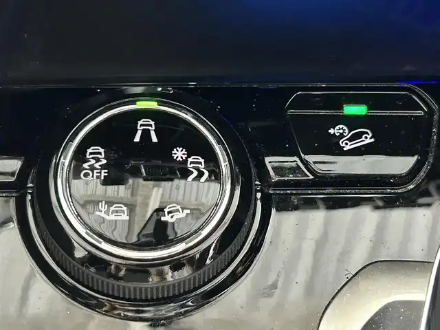 プジョー ５００８ GT ブルーHDi 佐賀県 2019(令1)年 7.7万km アマゾナイトグレー 純正9.2インチディプレイオーディオ/ＡＭ/ＦＭ/Bluetooth/サンルーフ/バック・フロントカメラ/クルーズコントロール(追従あり)/前後ドライブレコーダー/衝突被害軽減システム/ブラインドスポットモニター/レーンアシスト/パワーバックドア/パワーシート/シートメモリ/シートヒーター/ダウンヒルアシストコントロール/ルーフレール/ETC/LEDヘッドライト/フォグランプ/オートエアコン/盗難防止装置/横滑り防止装置/車線逸脱警報/オートライト/オートマチックハイビーム/スマートキー/スペアキー有/プッシュスタート/純正フロアマット/純正18インチアルミホイール	/パドルシフト/電子パーキング/ステアリングスイッチ/電動格納ミラー/コーナーセンサー