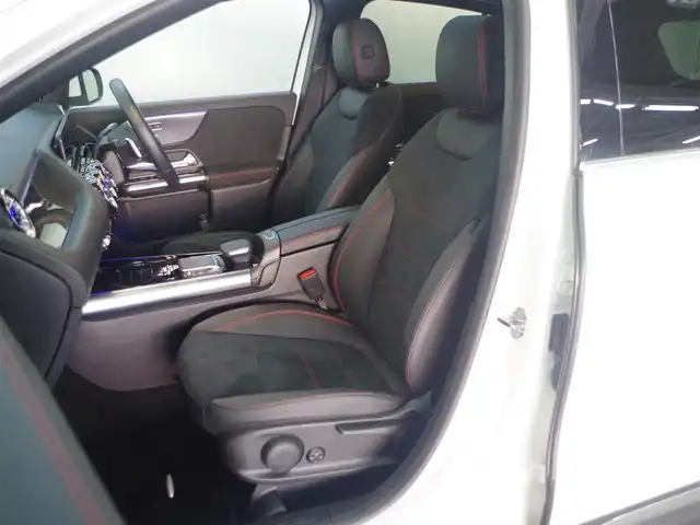 メルセデス・ベンツ Ｍ・ベンツ ＧＬＡ２００ｄ 4マチック AMGライン 兵庫県 2022(令4)年 0.7万km ポーラホワイト ワンオーナー/サンルーフ/純正ナビ/地デジTV/全方位カメラ/ACC/BSM/LKA/ETC2.0/純正ドラレコ前後カメラ/フロントシートヒーター/アンビエントライト/パワーバックドア/ハーフレザーシート