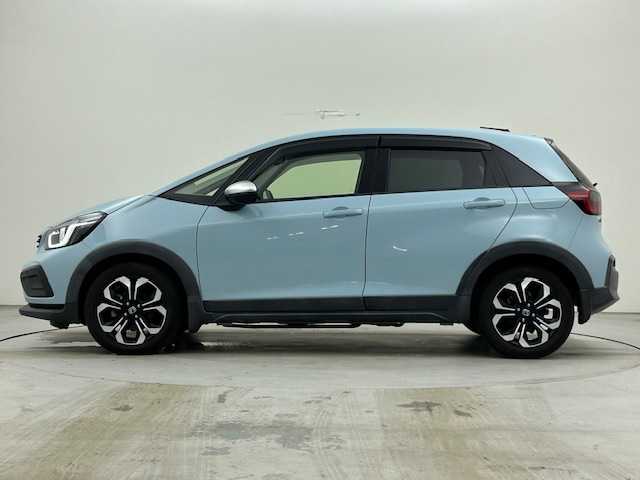 ホンダ フィット e:HEVクロスター 秋田県 2020(令2)年 3.1万km サーフブルー ４WD/純正ナビ/（AM/FM/CD/DVD/BT）/フルセグTV/バックカメラ/ホンダセンシング/衝突被害軽減システム/レーダークルーズコントロール/ビルトインETC/レーンキープアシスト/コーナーセンサー/スマートキー/スペアキー/プッシュスタート/オートライト/LEDヘッドライト/純正16インチアルミホイール/純正フロアマット