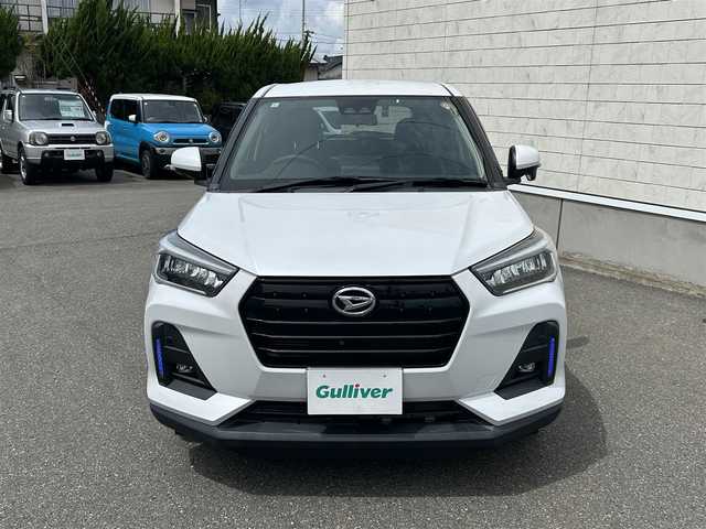 ダイハツ ロッキー G 山形県 2021(令3)年 4万km シャイニングホワイトパール 4WD/ワンオーナー/純正9インチナビ/BT／CD／DVD／SD／USB／HDMI／フルセグ/ETC/全方位カメラ/レーダークルーズコントロール/衝突軽減ブレーキ/横滑り防止/前席シートヒーター/LEDヘッドライト/フォグライト/プッシュスタート/スマートキー/純正17インチAW/社外アルミスタッドレス積込/純正フロアマット/取扱説明書、保証書