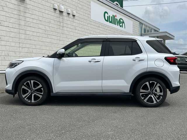 ダイハツ ロッキー G 山形県 2021(令3)年 4万km シャイニングホワイトパール 4WD/ワンオーナー/純正9インチナビ/BT／CD／DVD／SD／USB／HDMI／フルセグ/ETC/全方位カメラ/レーダークルーズコントロール/衝突軽減ブレーキ/横滑り防止/前席シートヒーター/LEDヘッドライト/フォグライト/プッシュスタート/スマートキー/純正17インチAW/社外アルミスタッドレス積込/純正フロアマット/取扱説明書、保証書