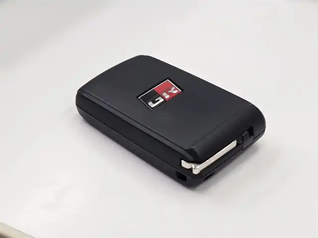 ダイハツ コペン GRスポーツ 鹿児島県 2021(令3)年 2.7万km ジョーヌイエロー ワンオーナー　/ターボ車　/ＥＴＣ　/ＧＲ専用ＢＢＳアルミホイール（１６インチ）　/社外ＳＤナビ（ＣＮ－ＲＥ０７ＷＤ）　/Ｂｌｕｅｔｏｏｔｈオーディオ　/ＧＲ専用ＦｕｎｃｔｉｏｎａｌＭＡＴＲＩＸグリル　/パドルシフト/ＭＴモード付きＡＴ/D+N席シートヒーター/GR専用RECAROシート/横滑り防止装置/LEDヘッドライト/アイドリングストップ/プッシュスタート/スマートキー