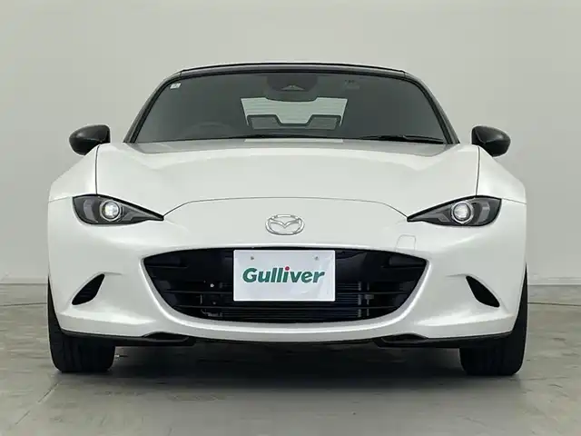 マツダ ロードスター S 群馬県 2024(令6)年 1.3万km スノーフレイクホワイトパールマイカ 6速マニュアル/純正8.8インチマツダコネクトナビ/・Bluetooth/USB/AM/FM/Alexa/Apple Car Play/Android Auto/スマートブレーキサポート/ブラインドスポットモニタリング/後側方接近車両通知/車線逸脱警報システム/ドライバーアテンションアラート/リヤパーキングセンサー/ハイビーム・コントロールシステム/ステアリングリモコン/プッシュスタート/スペアキー/ドライブレコーダー