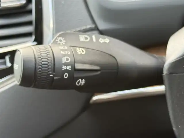 ボルボ ＸＣ９０ D5 AWD インスクリプション 千葉県 2020(令2)年 6.8万km グレー 純正ナビ/ハーマンカードン/CD/DVD/Bluetooth/AppleCarPlay/AndroidAuto/ビルトインETC/ヘッドアップディスプレイ/電動パーキングブレーキ/オートホールド/ステアリングヒーター/D+N席電動シート/D+N席シートヒーター/D+N席エアーシート/前後コーナーセンサー/純正フロアマット/純正アルミホイール