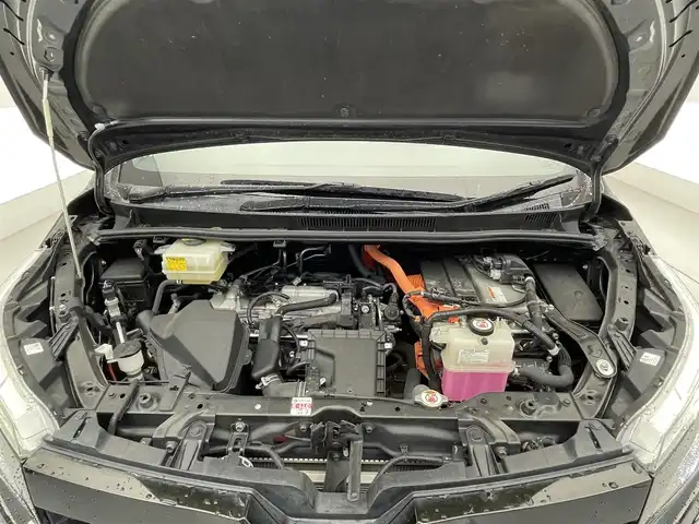 トヨタ ヴォクシー ハイブリッド ZS 煌 滋賀県 2018(平30)年 8.7万km イナズマスパーキングブラックガラスフレーク 純正9インチナビ/Bluetooth/CD/DVD/フルセグTV/フリップダウンモニター/クルーズコントロール/バックカメラ/両側電動スライドドア/シートヒーター/ステアリングリモコン/LEDヘッドライト/ドライブレコーダー/ETC