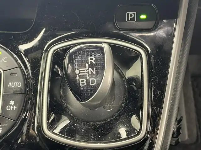 トヨタ ヴォクシー ハイブリッド ZS 煌 滋賀県 2018(平30)年 8.7万km イナズマスパーキングブラックガラスフレーク 純正9インチナビ/Bluetooth/CD/DVD/フルセグTV/フリップダウンモニター/クルーズコントロール/バックカメラ/両側電動スライドドア/シートヒーター/ステアリングリモコン/LEDヘッドライト/ドライブレコーダー/ETC