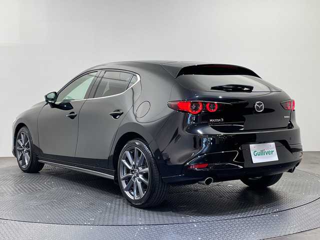 マツダ マツダ３ファストバック XD バーガンディセレクション 愛媛県 2020(令2)年 5.2万km ジェットブラックマイカ ８．８型ナビ/フルセグ／Ｂｌｕｅｔｏｏｔｈ／ＵＳＢ／ａｐｐｌｅｃａｒｐｌａｙ／ａｎｄｒｏｉｄａｕｔｏ/バックカメラ/レーダークルーズコントロール/ＥＴＣ/前方ドライブレコーダー/Ｄ席パワーシート/DN席シートヒーター/ブラインドスポットモニター/前後コーナーセンサー/レーンキープアシスト/オートマチックハイビーム/衝突軽減ブレーキ