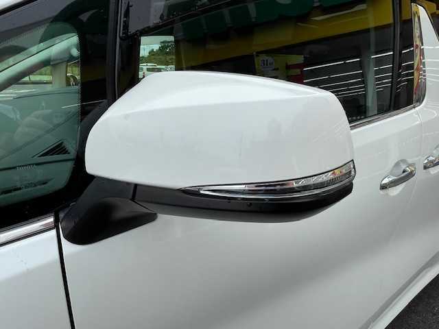 トヨタ アルファード S Cパッケージ 神奈川県 2020(令2)年 2.8万km ホワイトパールクリスタルシャイン ・純正ナビ（BT/USB/フルセグ）/・バックカメラ/・フリップダウンモニター/・サンルーフ/・クルーズコントロール/・シートヒーター/・エアシート/・純正１８インチAW/・両側電動スライドドア/・LEDヘッドライト/・衝突軽減システム/・レーンキープアシスト/・ブラインドスポット/・スマートキー/・スペアキー/・コーナーセンサー
