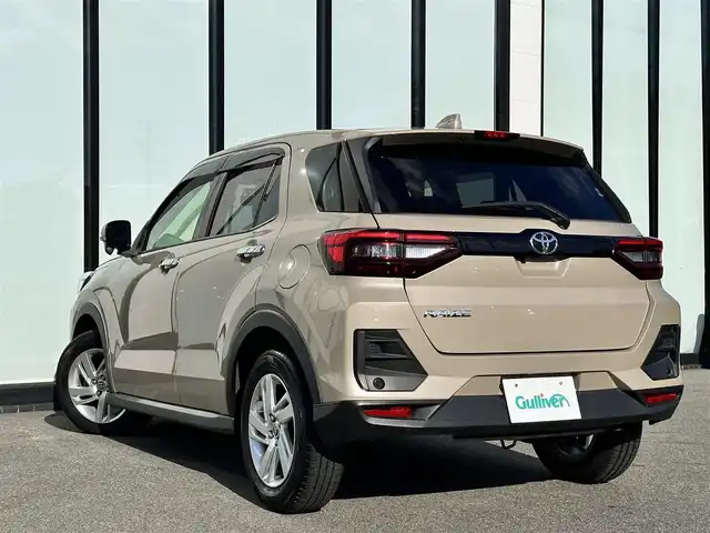 トヨタ ライズ G 大阪府 2020(令2)年 5.2万km ナチュラルベージュマイカM スマートアシスト　/純正ナビ　/フルセグＴＶ／Ｂｌｕｅｔｏｏｔｈ／/ＵＳＢ／アップルカープレイ　/バックカメラ　/ＭＴモード付ＡＴ　/追従型クルーズコントロール/ＢＳＭ　/ビルトインETC　/前後ドライブレコーダー　/純正フロアマット　