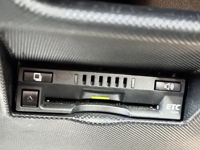 トヨタ ライズ G 大阪府 2020(令2)年 5.2万km ナチュラルベージュマイカM スマートアシスト　/純正ナビ　/フルセグＴＶ／Ｂｌｕｅｔｏｏｔｈ／/ＵＳＢ／アップルカープレイ　/バックカメラ　/ＭＴモード付ＡＴ　/追従型クルーズコントロール/ＢＳＭ　/ビルトインETC　/前後ドライブレコーダー　/純正フロアマット　