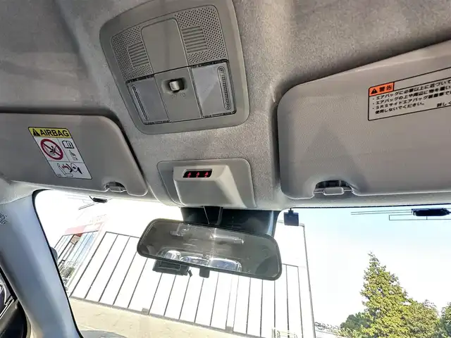 トヨタ ライズ G 大阪府 2020(令2)年 5.2万km ナチュラルベージュマイカM スマートアシスト　/純正ナビ　/フルセグＴＶ／Ｂｌｕｅｔｏｏｔｈ／/ＵＳＢ／アップルカープレイ　/バックカメラ　/ＭＴモード付ＡＴ　/追従型クルーズコントロール/ＢＳＭ　/ビルトインETC　/前後ドライブレコーダー　/純正フロアマット　