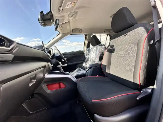 トヨタ ライズ G 大阪府 2020(令2)年 5.2万km ナチュラルベージュマイカM スマートアシスト　/純正ナビ　/フルセグＴＶ／Ｂｌｕｅｔｏｏｔｈ／/ＵＳＢ／アップルカープレイ　/バックカメラ　/ＭＴモード付ＡＴ　/追従型クルーズコントロール/ＢＳＭ　/ビルトインETC　/前後ドライブレコーダー　/純正フロアマット　