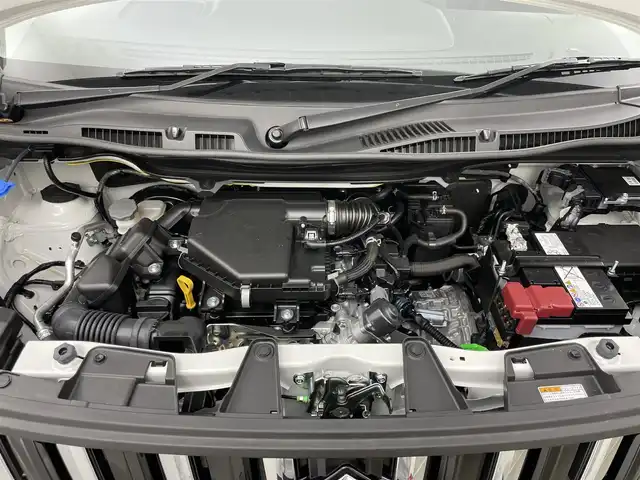 スズキ ソリオ バンディット HV MV 岡山県 2025(令7)年 0.3万km ピュアホワイトパール/ガンメタリック2トーン ワンオーナー　/純正9型ディスプレイオーディオ　/　「ナビ/BT/フルセグ/CD/DVD/Carplay」/全方位カメラ　/ブラインドスポットモニター/両側パワースライドドア/前席シートヒーター/レーダークルーズコントロール　/オートハイビーム/ＬＥＤヘッドライト　/ドライブレコーダー/衝突被害軽減システム/ヘッドアップディスプレイ/オートブレーキホールド/プッシュスタート/スマートキー×２/保証書/取扱説明書/ナビ取扱説明書