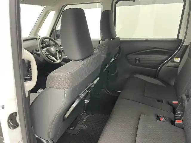 スズキ ソリオ バンディット HV MV 岡山県 2025(令7)年 0.3万km ピュアホワイトパール/ガンメタリック2トーン ワンオーナー　/純正9型ディスプレイオーディオ　/　「ナビ/BT/フルセグ/CD/DVD/Carplay」/全方位カメラ　/ブラインドスポットモニター/両側パワースライドドア/前席シートヒーター/レーダークルーズコントロール　/オートハイビーム/ＬＥＤヘッドライト　/ドライブレコーダー/衝突被害軽減システム/ヘッドアップディスプレイ/オートブレーキホールド/プッシュスタート/スマートキー×２/保証書/取扱説明書/ナビ取扱説明書