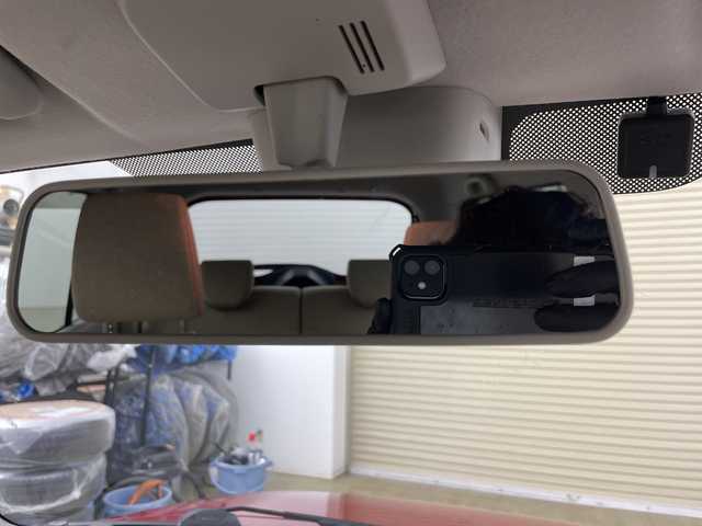 スズキ ラパン G 道央・札幌 2017(平29)年 3.6万km フェニックスレッドパール ・4WＤ/スズキ セーフティ サポート/・デュアルセンサーブレーキサポート/・車線逸脱警報機能・ふらつき警報機能: /・社外メモリナビ/・CD/DVD/SD/ワンセグTV/・バックカメラ/・ETC/・横滑り防止装置/・MTモード付AT/・シートヒーター/ベンチシート/・ヘッドライトレベライザー/・ドアバイザー/社外フロアマット/・プッシュスタート/スマートキー