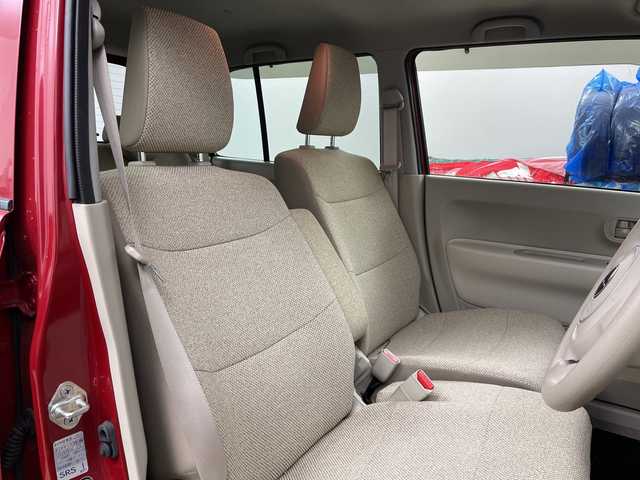 スズキ ラパン G 道央・札幌 2017(平29)年 3.6万km フェニックスレッドパール ・4WＤ/スズキ セーフティ サポート/・デュアルセンサーブレーキサポート/・車線逸脱警報機能・ふらつき警報機能: /・社外メモリナビ/・CD/DVD/SD/ワンセグTV/・バックカメラ/・ETC/・横滑り防止装置/・MTモード付AT/・シートヒーター/ベンチシート/・ヘッドライトレベライザー/・ドアバイザー/社外フロアマット/・プッシュスタート/スマートキー