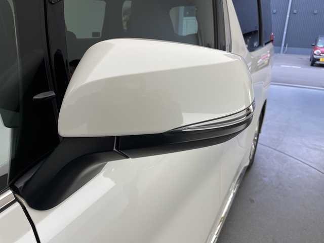 トヨタ アルファードハイブリット S タイプゴールド 長野県 2020(令2)年 2.7万km ホワイトパールクリスタルシャイン 4WD/純正メモリナビ&フルセグTV&USB&BT/トヨタセーフティセンス/アダプティブクルーズコントロール/レーントレーシングアシスト/プリクラッシュセーフティ/クリアランスソナー/パーキングサポートブレーキ/オートマチックハイビーム/ロードサインアシスト/純正前方ドライブレコーダー/両側パワースライドドア/パワーバックドア/ハーフレザーシート/ウォークスルー/2列目オットマン/バックカメラ/ビルトインETC/三眼LEDヘッドライト/オートライト/フロントフォグランプ/電動格納ミラー/ウィンカーミラー/電動ホールド/オートホールド/純正17インチAW装着/純正フロアマット/純正ドアバイザー/プッシュスタート/スマートキー/スペアキー1本/取扱説明書