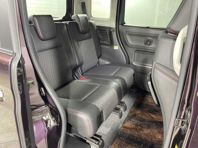 スズキ スペーシア 神奈川県 2021(令3)年 4.1万km ムーンライトバイオレットPM デュアルブレーキサポート/誤発進抑制機能(前後)/後退時ブレーキサポート/リアパーキングセンサー/車線逸脱警報機能/車線逸脱抑制機能/先行車発進お知らせ/標識認識機能/ヘッドアップディスプレイ/ふらつき警報/ハイビームアシスト/アダプティブクルーズコントロール/両側パワースライドドア/全方位モニター/純正８インチナビ(CN-RZ865)/CD/DVD/BT/DTV/USB/SD/ステアリングオーディオスイッチ/ハーフレザーシート/運転席シートヒーター/前後ドラレコ/純正15inアルミホイール/純正フロアマット/LEDヘッドライト/LEDフォグランプ/アイドリングストップ