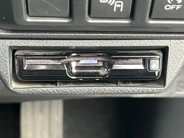 スバル フォレスター X－ブレイク 秋田県 2019(令1)年 9.3万km クリスタルブラックシリカ 純正ナビ/衝突軽減システム/LEDヘッドライト/４WD/フルセグ/バックカメラ/スマートキー/前席パワーシート/メモリー付パワーシート/全席シートヒーター/アイドリングストップ/コーナーセンサー/プッシュスタート/レーンキープアシスト/クルーズコントロール/パドルシフト/ヒルアシストコントロール/ブラインドスポットモニター/ルーフレール/ステアリングスイッチ/ステアリングヒーター/ドライブレコーダー/純正フロアマット/純正ドアバイザー/オートライト/オートエアコン/パワーステアリング/パワーウィンドウ/レベライザー/電動格納ウィンカーミラー/横滑り防止/盗難防止装置/保証書/取扱説明書/記録簿