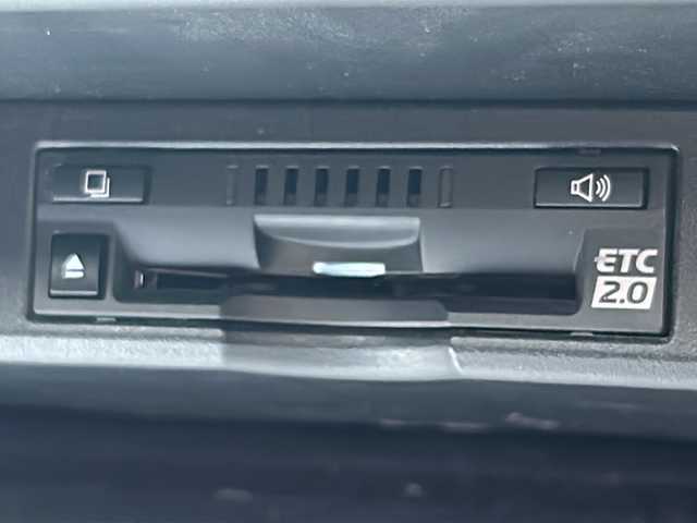 レクサス ＮＸ 300h バージョンL 静岡県 2018(平30)年 7.2万km グラファイトブラックガラスフレーク 禁煙車/純正ナビ（CD/DVD/USB/AUX/BT/フルセグ）/パノラマサンルーフ/バックカメラ＋左サイドカメラ/ビルトインETC2.0/前方ドラレコ/黒本革シート/全席シートヒーター/前席シートベンチレーション/パワーシート/ステアリングヒーター/パワーバックドア/BSM/3眼LEDヘッドライト/オートライト/オートハイビーム/プリクラッシュセーフティ/レーンディパーチャーアラート/レーダークルーズコントロール/クリアランスソナー/電動パーキングブレーキ/オートブレーキホールド/パドルシフト/プッシュスタート/スマートキー