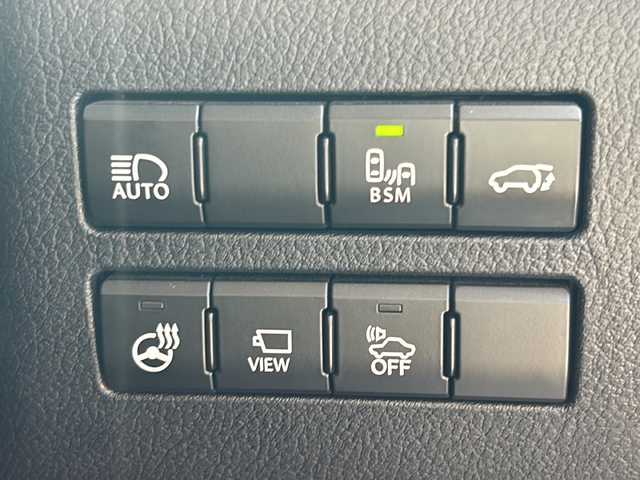 レクサス ＮＸ 300h バージョンL 静岡県 2018(平30)年 7.2万km グラファイトブラックガラスフレーク 禁煙車/純正ナビ（CD/DVD/USB/AUX/BT/フルセグ）/パノラマサンルーフ/バックカメラ＋左サイドカメラ/ビルトインETC2.0/前方ドラレコ/黒本革シート/全席シートヒーター/前席シートベンチレーション/パワーシート/ステアリングヒーター/パワーバックドア/BSM/3眼LEDヘッドライト/オートライト/オートハイビーム/プリクラッシュセーフティ/レーンディパーチャーアラート/レーダークルーズコントロール/クリアランスソナー/電動パーキングブレーキ/オートブレーキホールド/パドルシフト/プッシュスタート/スマートキー