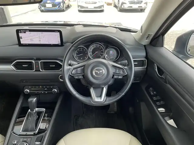 マツダ ＣＸ－５ 20S シルクベージュセレ 埼玉県 2021(令3)年 3万km チタニウムフラッシュマイカ ハーフレザーシート/前席シートヒーター/ステアリングヒーター/BOSEプレミアムサウンド/純正ナビ/・AM/FM・BT/ビルトインETC/レーダークルーズコントロール/アラウンドビューモニター/バックカメラ/クリアランスソナー/BSM/オートライト/HIDヘッドライト/電子Pブレーキ/オートブレーキホールド/パワーバックドア/パドルシフト/純正フロアマット/前後ドライブレコーダー/プッシュスタート/スマートキー×2/保証書付整備手帳/取扱説明書