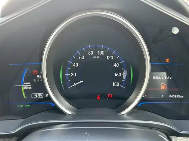 ホンダ フィット ハイブリット Sパッケージ 島根県 2016(平28)年 4.4万km アラバスターシルバーメタリック 車外オーディオ/（ワンセグTV/Bluetooth/CD/HDMI/USB/FM・AM）/バックカメラ/寒冷地仕様/ETC/パドルシフト/LEDヘッドライト/フォグランプ/オートライト/純正16インチアルミホイール/横滑り防止装置/ABS /プッシュスタート/スマートキー/ドアバイザー/純正フロアマット