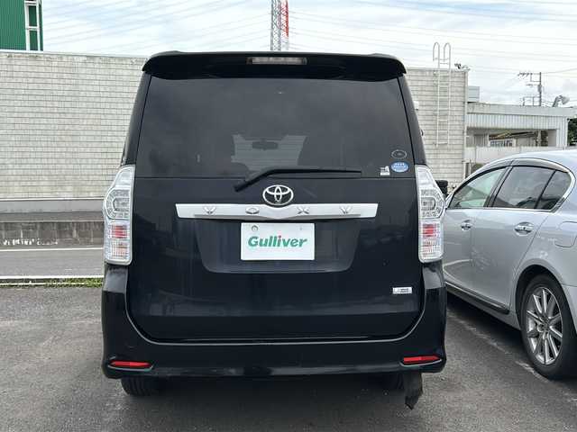トヨタ ヴォクシー ZS 煌 茨城県 2010(平22)年 9.8万km ブラック 純正メモリナビ[NSDN-W60]/(CD・DVD・ワンセグTV・バックカメラ)/両側パワースライドドア/ETC/純正16インチアルミホイール/純正フロアマット/スマートキー/プッシュスタート/保証書/取扱説明書/記録簿