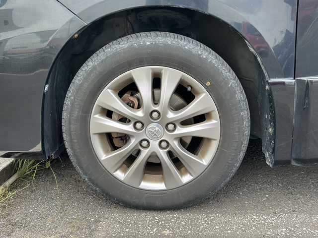 トヨタ ヴォクシー ZS 煌 茨城県 2010(平22)年 9.8万km ブラック 純正メモリナビ[NSDN-W60]/(CD・DVD・ワンセグTV・バックカメラ)/両側パワースライドドア/ETC/純正16インチアルミホイール/純正フロアマット/スマートキー/プッシュスタート/保証書/取扱説明書/記録簿