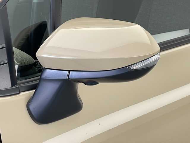 トヨタ シエンタ Z 長野県 2023(令5)年 0.5万km ベージュ ワンオーナー/純正メモリナビ&フルセグTV&USB&BT/トヨタセーフティセンス/アダプティブクルーズコントロール/レーンディパーチャーアラート/プリクラッシュセーフティ/ブラインドスポットモニター/プロアクティブドライビングアシスト/リアクロストラフィックアラート/パーキングサポートブレーキ/ロードサインアシスト/オートマチックハイビーム/先行車発進告知/両側パワースライドドア/ステアリングスイッチ/全方位カメラ/ビルトインETC2.0/LEDヘッドライト/オートライト/電動格納ミラー/ウィンカーミラー/ドアミラーヒーター/社外15インチAW付サマータイヤ装着/社外15インチAW付スタッドレス積込/純正フロアマット/純正ドアバイザー/プッシュスタート/スマートキー/スペアキー1本/取扱説明書/保証書