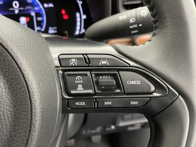 トヨタ シエンタ Z 長野県 2023(令5)年 0.5万km ベージュ ワンオーナー/純正メモリナビ&フルセグTV&USB&BT/トヨタセーフティセンス/アダプティブクルーズコントロール/レーンディパーチャーアラート/プリクラッシュセーフティ/ブラインドスポットモニター/プロアクティブドライビングアシスト/リアクロストラフィックアラート/パーキングサポートブレーキ/ロードサインアシスト/オートマチックハイビーム/先行車発進告知/両側パワースライドドア/ステアリングスイッチ/全方位カメラ/ビルトインETC2.0/LEDヘッドライト/オートライト/電動格納ミラー/ウィンカーミラー/ドアミラーヒーター/社外15インチAW付サマータイヤ装着/社外15インチAW付スタッドレス積込/純正フロアマット/純正ドアバイザー/プッシュスタート/スマートキー/スペアキー1本/取扱説明書/保証書
