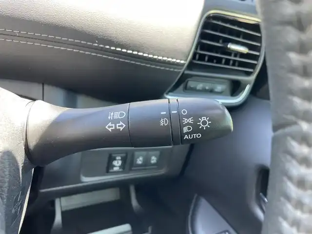 日産 セレナ ハイウェイスター Vセレクション 福岡県 2018(平30)年 7.9万km ブリリアントホワイトパール 360°セーフティアシスト/横滑り防止/バックカメラ/アラウンドビゥーモニター/ドラレコ/コーナーセンサー/SDナビ/フルセグTV/Bluetooth/SD/後席モニター/純正アルミホイール/純正フロアマット/ビルトインETC/ウォークスルー