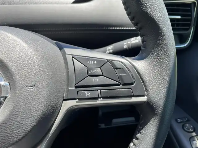 日産 セレナ ハイウェイスター Vセレクション 福岡県 2018(平30)年 7.9万km ブリリアントホワイトパール 360°セーフティアシスト/横滑り防止/バックカメラ/アラウンドビゥーモニター/ドラレコ/コーナーセンサー/SDナビ/フルセグTV/Bluetooth/SD/後席モニター/純正アルミホイール/純正フロアマット/ビルトインETC/ウォークスルー