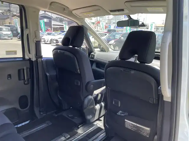 日産 セレナ ハイウェイスター Vセレクション 福岡県 2018(平30)年 7.9万km ブリリアントホワイトパール 360°セーフティアシスト/横滑り防止/バックカメラ/アラウンドビゥーモニター/ドラレコ/コーナーセンサー/SDナビ/フルセグTV/Bluetooth/SD/後席モニター/純正アルミホイール/純正フロアマット/ビルトインETC/ウォークスルー