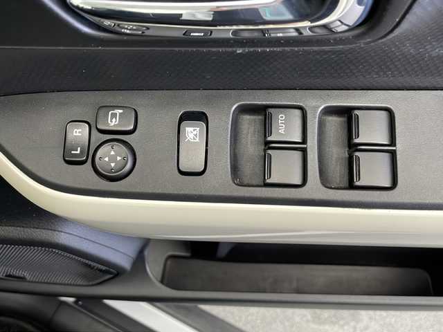 スズキ クロスビー HYBRID MZ 長野県 2018(平30)年 4.1万km ピュアホワイトP 4WD/純正ナビ/ドライブレコーダー/シートヒーター/グリップコントロール/ステアリングスイッチ/パドルシフト/電格ミラー/LEDヘッドライト/オートライト/プッシュスタート/純正フロアマット/アイドリングストップ/スマートキー