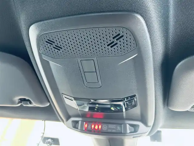 プジョー プジョー ２０８ GT 大阪府 2021(令3)年 0.4万km BLANC NACRE ハーフレザー/シートヒーター/ACC/純正ディスプレイオーディオ/applecarplay/バックカメラ/純正17インチAW/LEDヘッドライト/クリアランスソナー/ブラインドスポット/ワイヤレス充電
