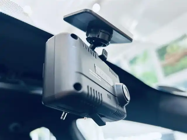 プジョー プジョー ２０８ GT 大阪府 2021(令3)年 0.4万km BLANC NACRE ハーフレザー/シートヒーター/ACC/純正ディスプレイオーディオ/applecarplay/バックカメラ/純正17インチAW/LEDヘッドライト/クリアランスソナー/ブラインドスポット/ワイヤレス充電