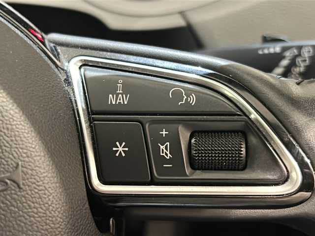アウディ Ｑ３ 1．4 TFSI スポーツ 新潟県 2017(平29)年 4.9万km グレイシアホワイトメタリック MMIナビシステム/(CD/DVD/Bluetooth/TV)/ドライバーアシスト/・スピードオーバー警告/・パーキングエイド/・ドライバー疲労警告/アウディミュージックインターフェイス/エレクトロニックスタビリゼーションコントロール/アウディパーキングシステム/ドライブレコーダー/LEDヘッドライト/電動リアゲート/デラックスオートマチックエアコンディショナー