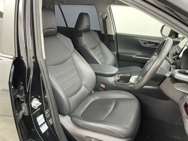 トヨタ ＲＡＶ４ G Zパッケージ 岡山県 2022(令4)年 7.3万km アティチュードブラックマイカ 純正９インチナビ/【Bluetooth/フルセグTV/CD/Carplay/USB接続】/型番:NSZT-Y68T/モデリスタエアロ（前/横）/デジタルインナーミラー/ステアリングヒーター/前席ベンチレーション/運転席パワーシート/シートメモリー/レーダークルーズコントロール/バックカメラ　/ＬＥＤヘッドライト/オートハイビーム/ビルトインＥＴＣ/オートブレーキホールド/ブラインドスポットモニター/踏み間違い防止装置
