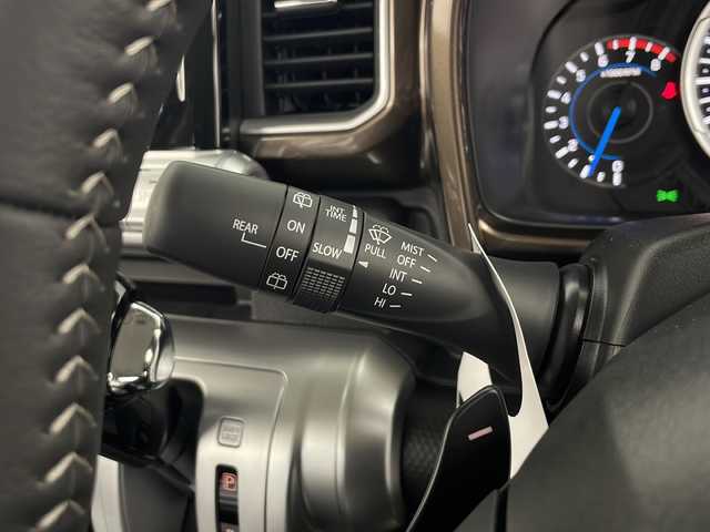 スズキ クロスビー HYBRID MZ 秋田県 2024(令6)年 0.1千km キャラバンアイボリーパールメタリック/メロウディープレッド2トーン ４WD/前席シートヒーター/後方コーナーセンサー/クルーズコントロール/車線逸脱警報/レーンキープアシスト/クリアランスソナー/衝突被害軽減システム/リアデアイサー/パドルシフト/純正AW/オートマチックハイビーム/LEDヘッドライト/スマートキー/スペアキー