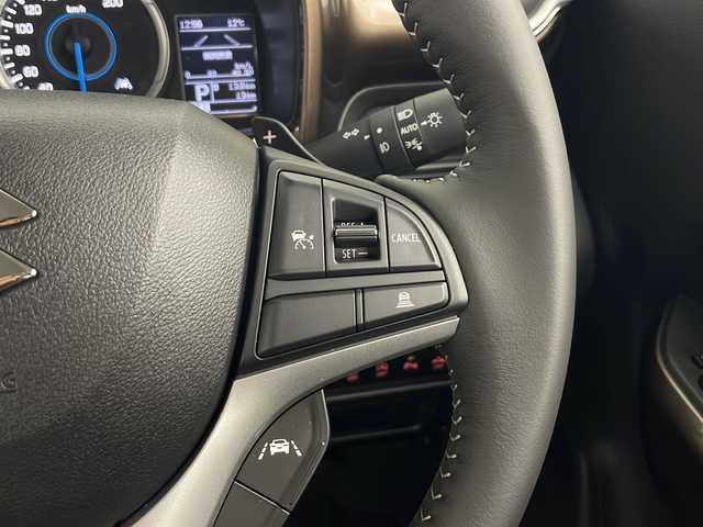 スズキ クロスビー HYBRID MZ 秋田県 2024(令6)年 0.1千km キャラバンアイボリーパールメタリック/メロウディープレッド2トーン ４WD/前席シートヒーター/後方コーナーセンサー/クルーズコントロール/車線逸脱警報/レーンキープアシスト/クリアランスソナー/衝突被害軽減システム/リアデアイサー/パドルシフト/純正AW/オートマチックハイビーム/LEDヘッドライト/スマートキー/スペアキー