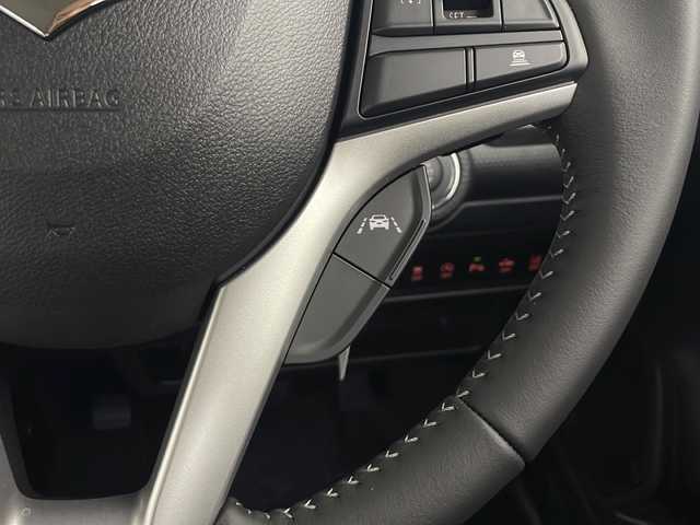 スズキ クロスビー HYBRID MZ 秋田県 2024(令6)年 0.1千km キャラバンアイボリーパールメタリック/メロウディープレッド2トーン ４WD/前席シートヒーター/後方コーナーセンサー/クルーズコントロール/車線逸脱警報/レーンキープアシスト/クリアランスソナー/衝突被害軽減システム/リアデアイサー/パドルシフト/純正AW/オートマチックハイビーム/LEDヘッドライト/スマートキー/スペアキー